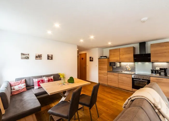 Und Kanzlersgrund Han/Misafirhane